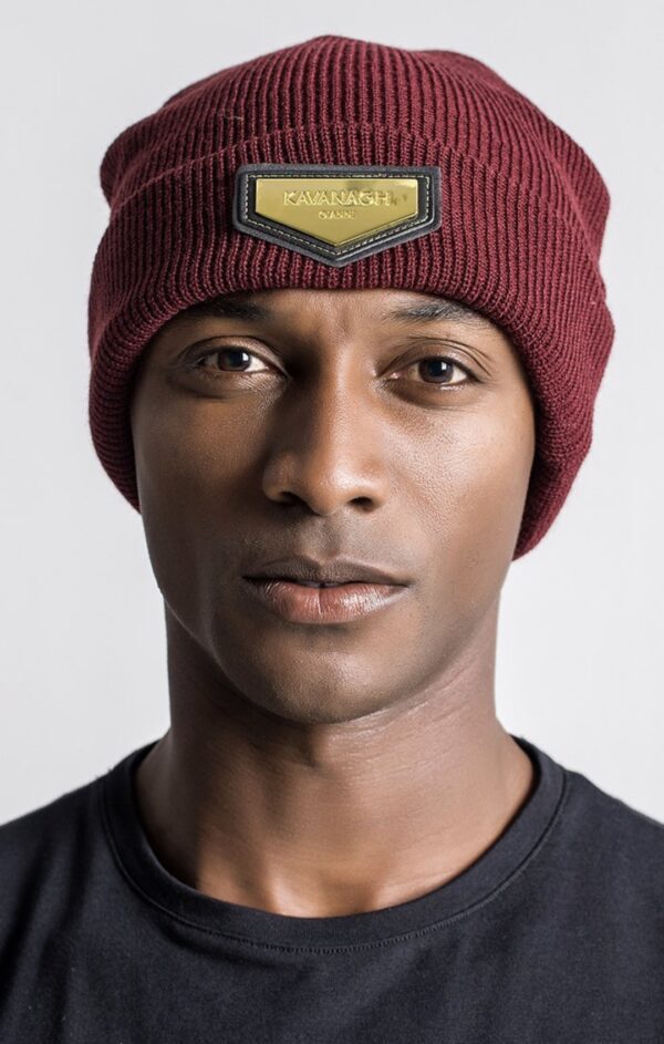 GIANNI KAVANAGH Gorro " Gold Plaque " color burdeos