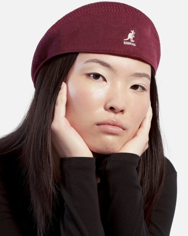 KANGOL Boina " TROPIC 504 VENTAIR " color burdeos