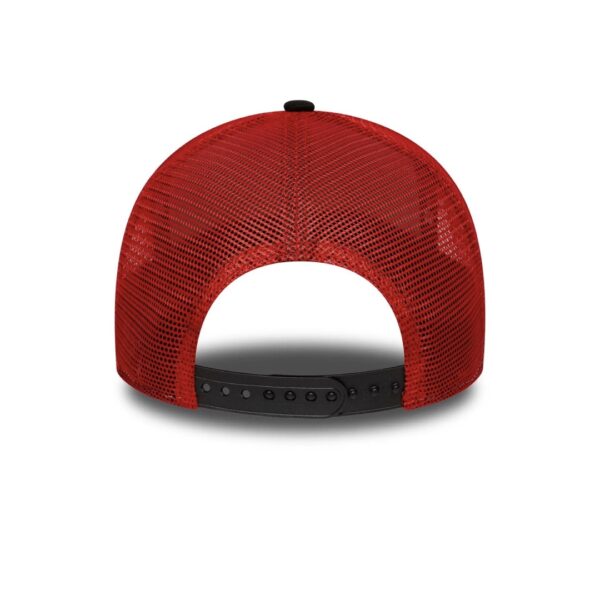 NEW ERAGorra"SCRIPT EF TRUCKER CHIBUL"color negro