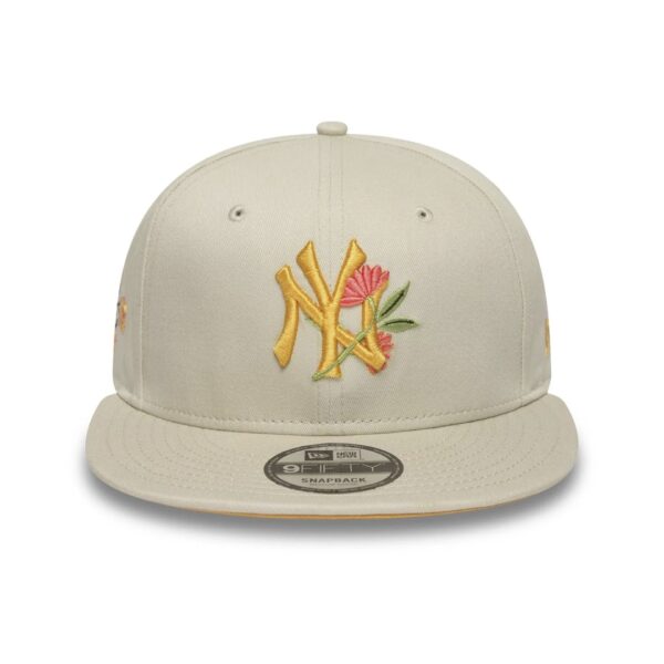 NEW ERAGorra"FLORAL 9FIFTY NEYYAN STNGYL"color beige