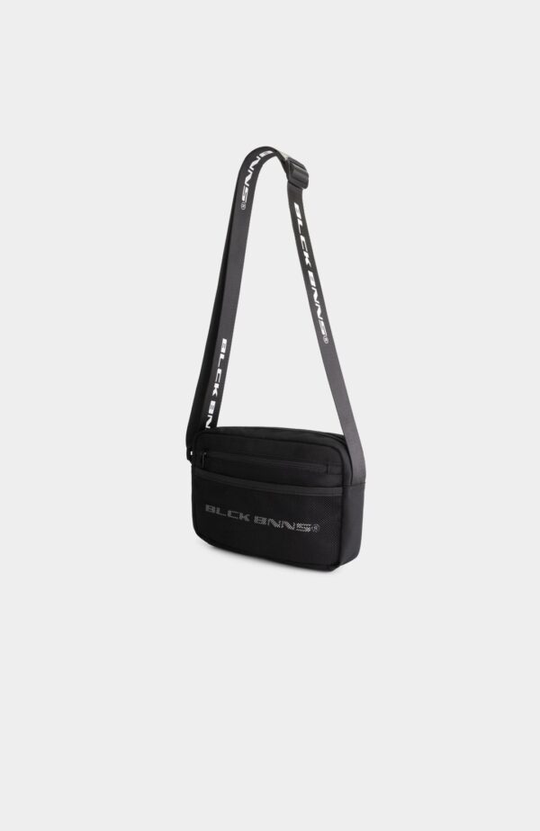 BLACK BANANAS Bolso " INITIAL MESSENGERBAG " color negro