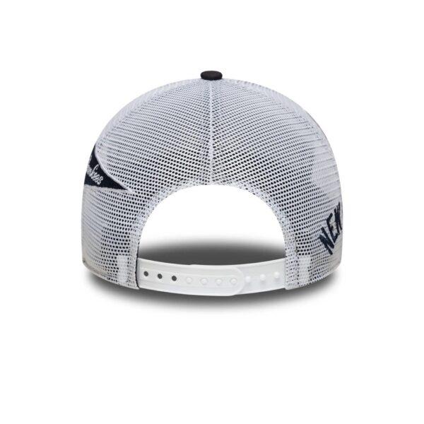 NEW ERAGorra"MULTI PATCH TRUCKER NEYYAN NVY"color marino